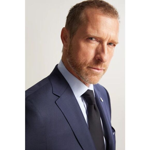 New. Navy Traveler Honey Way Blazer. 40/42 regular. Retails $1395 - Picture 4 of 13